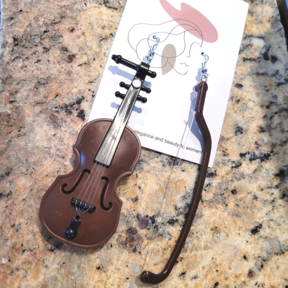 Violin Charm  Earrings 🎻 - Picture 2 of 6